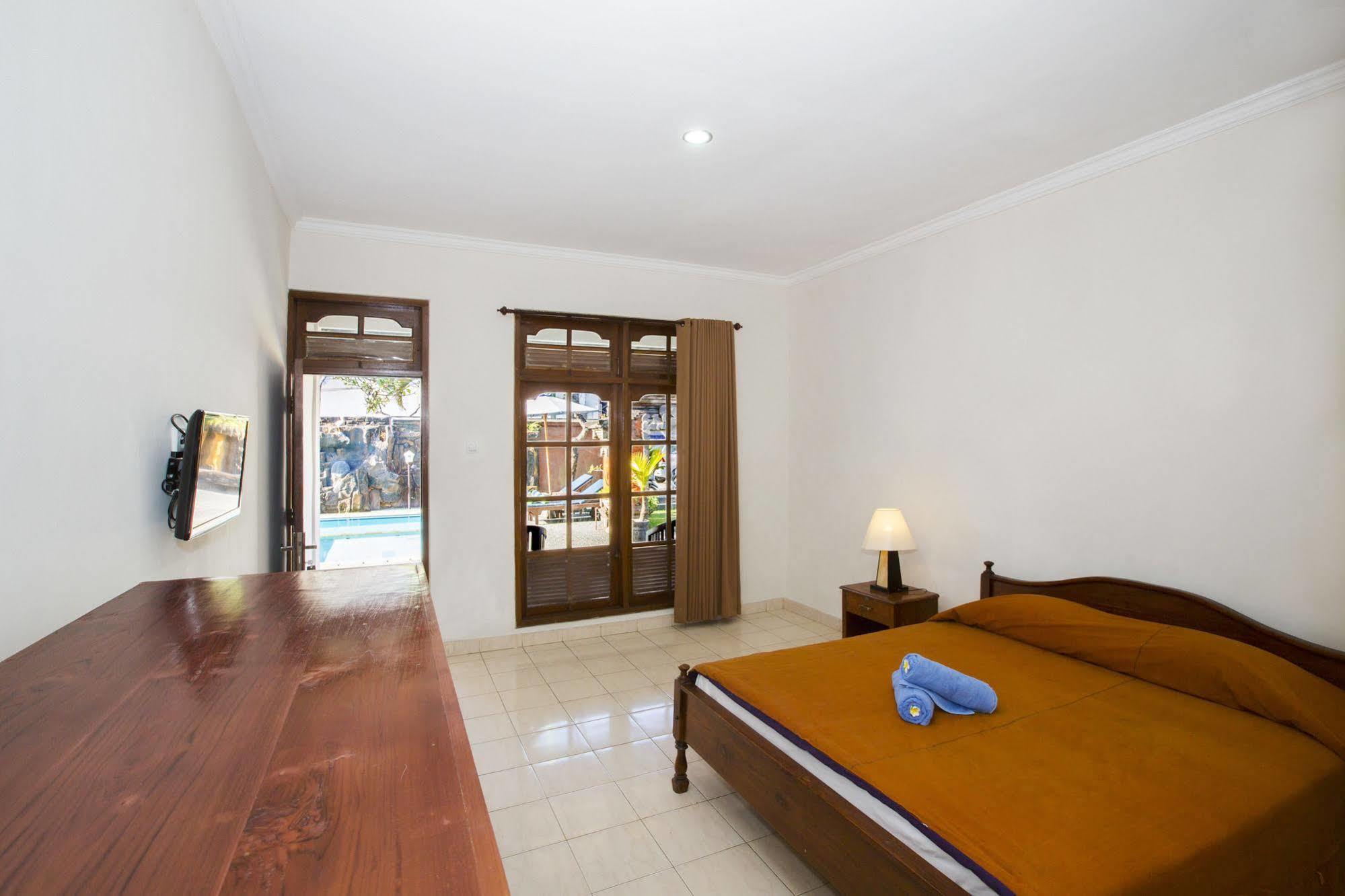 מלון קוטה לומבוק Surya Tropical Kuta מראה חיצוני תמונה