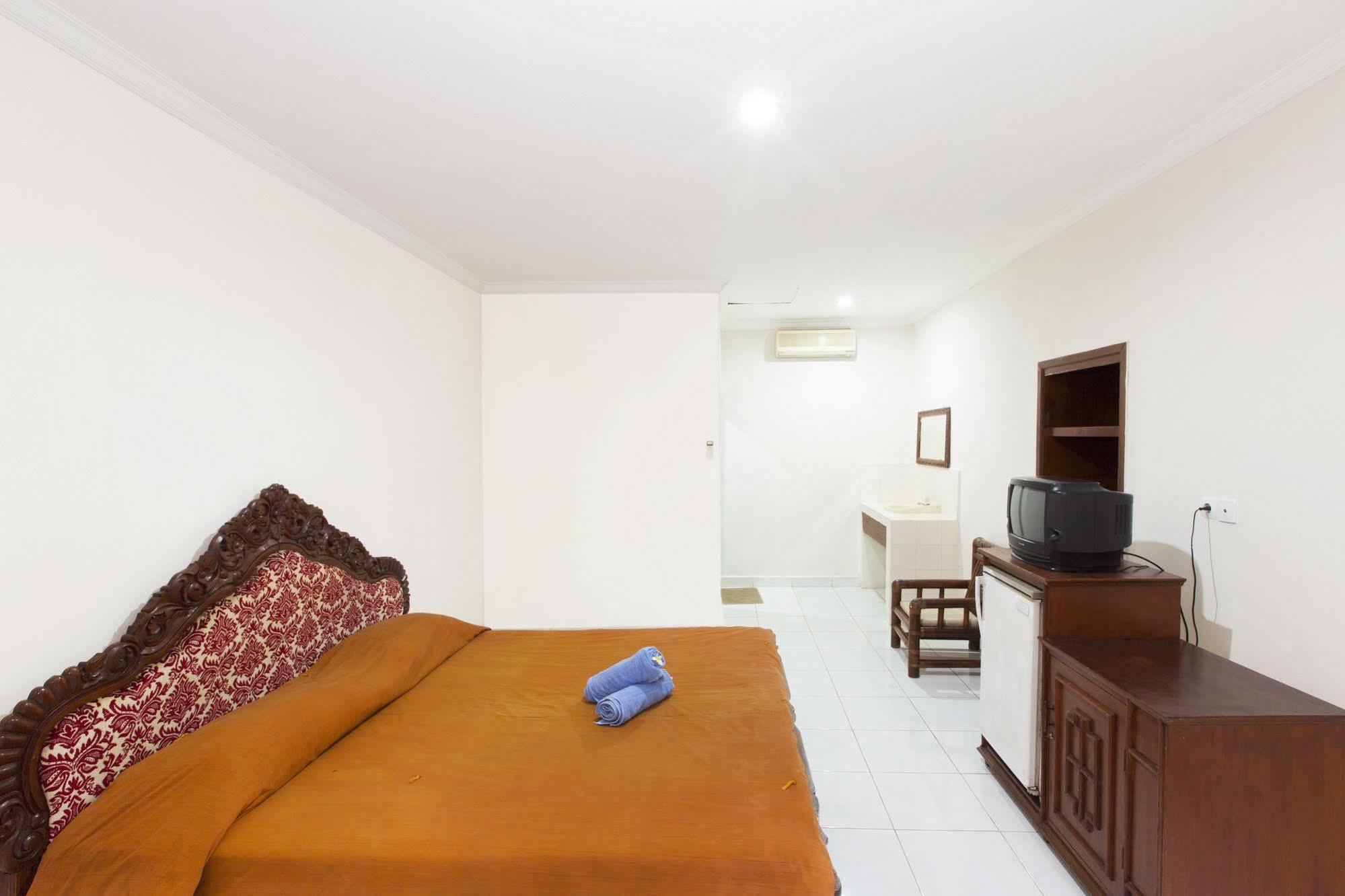 מלון קוטה לומבוק Surya Tropical Kuta מראה חיצוני תמונה
