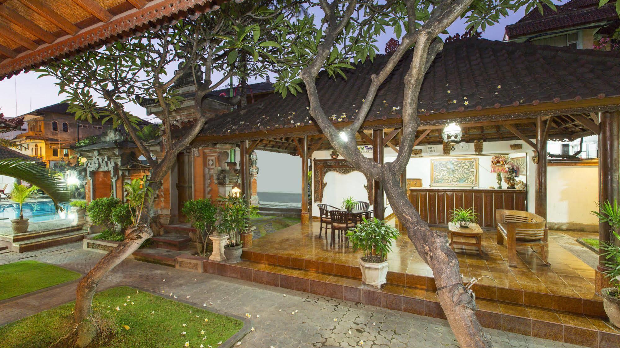 מלון קוטה לומבוק Surya Tropical Kuta מראה חיצוני תמונה