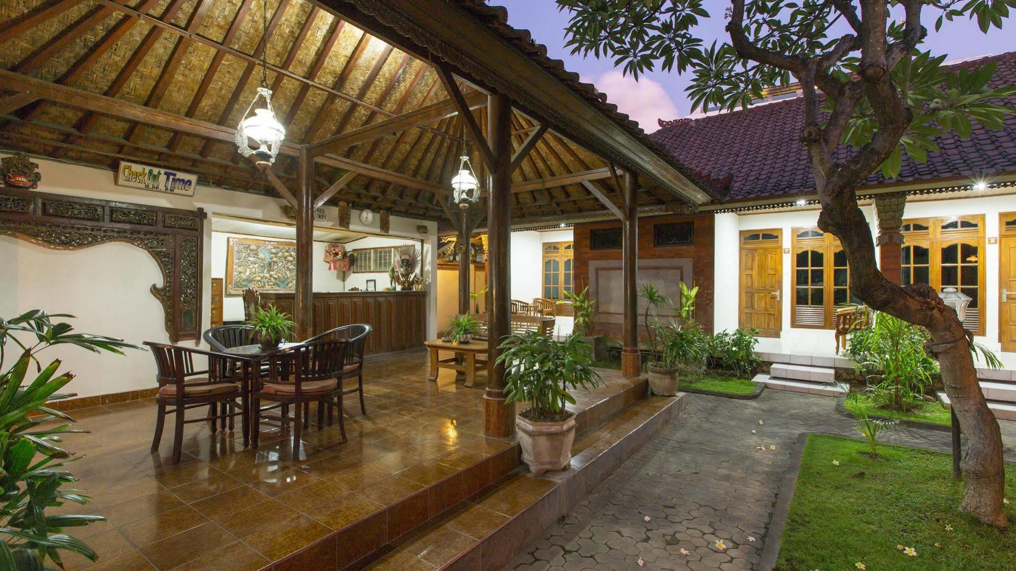 מלון קוטה לומבוק Surya Tropical Kuta מראה חיצוני תמונה