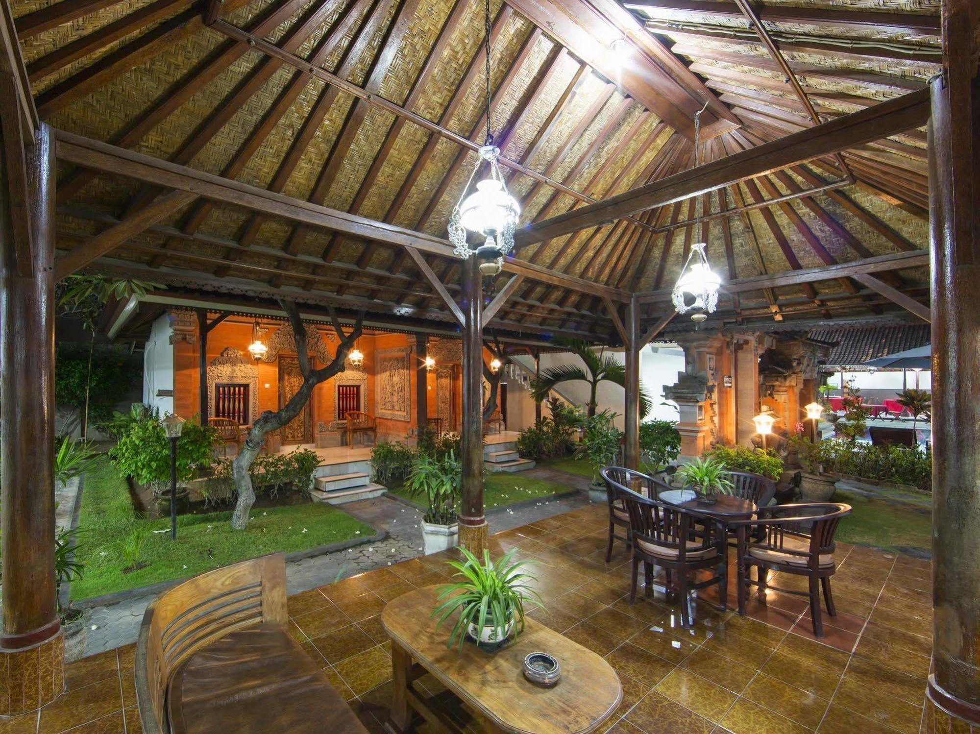 מלון קוטה לומבוק Surya Tropical Kuta מראה חיצוני תמונה