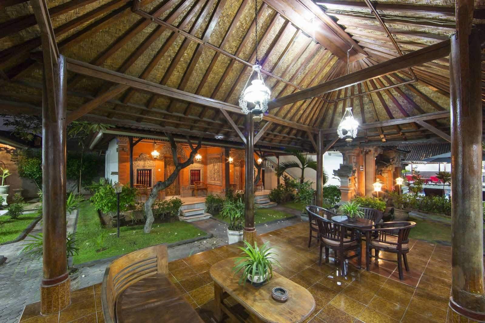 מלון קוטה לומבוק Surya Tropical Kuta מראה חיצוני תמונה