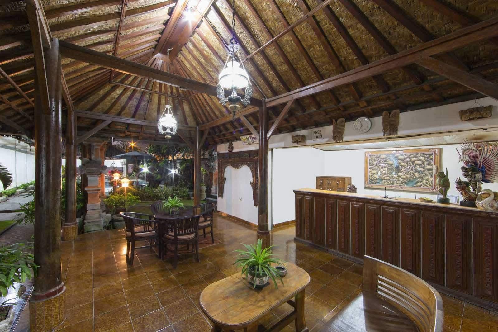מלון קוטה לומבוק Surya Tropical Kuta מראה חיצוני תמונה